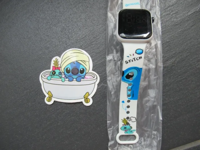 Montre numérique / digitale Stitch neuve - photo numéro 2