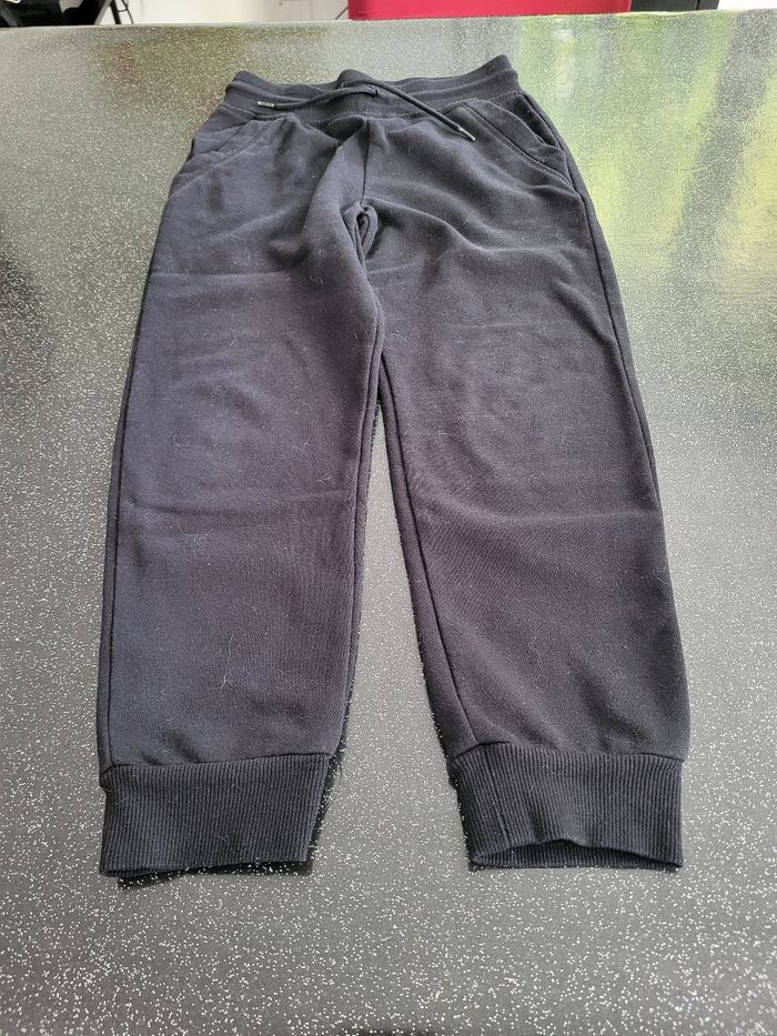 Lot vêtements garçon 6/7 ans - photo numéro 2
