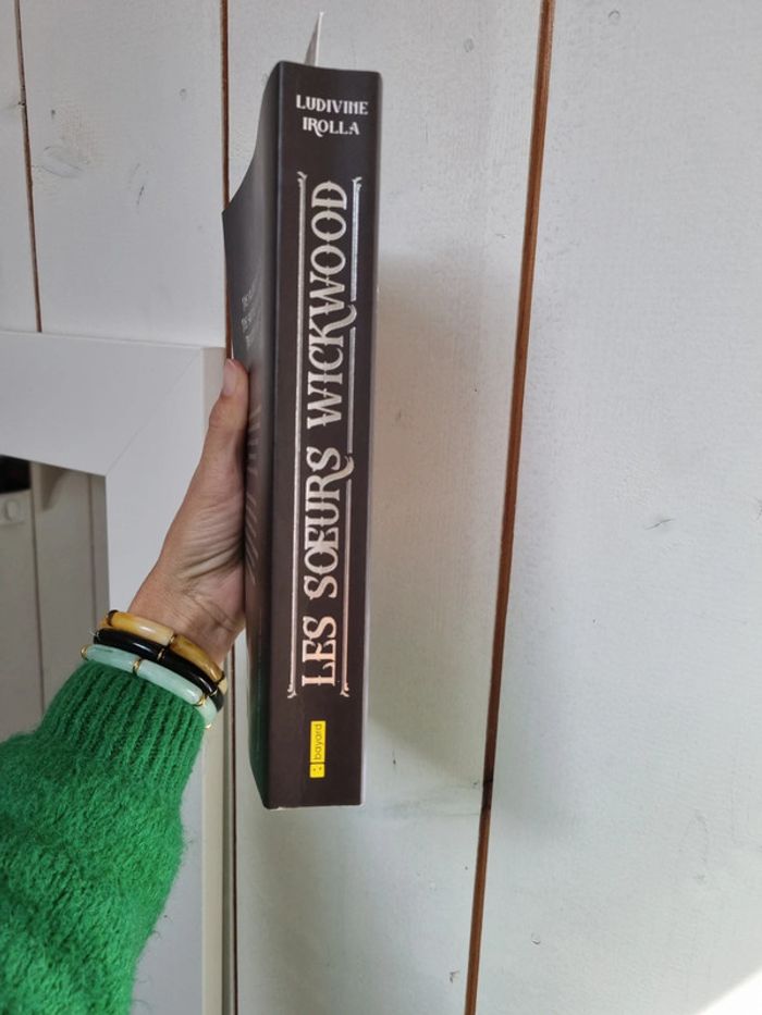 Les sœurs Wickwood - photo numéro 3