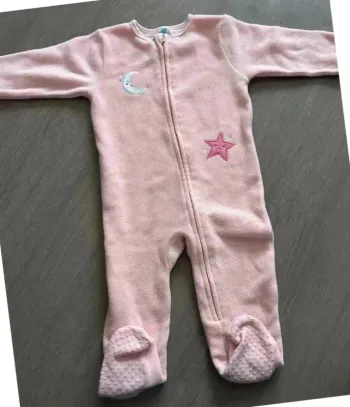 Pyjama avec pieds fille 18mois