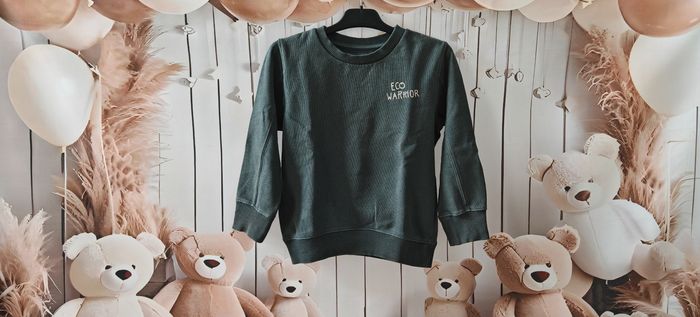 Pull C&A  Vert Foncé 🌿
Garçon