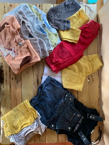 Lot de vêtements bébé 12 mois / 1 an