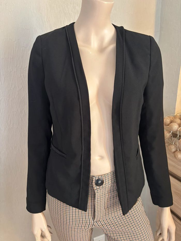 Veste noire - photo numéro 2