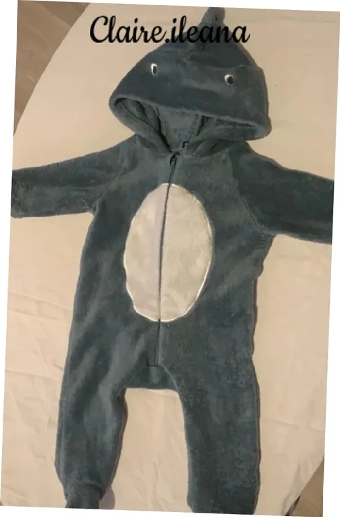 🛑 pyjama / déguisement dinosaure 6 mois 🛑
