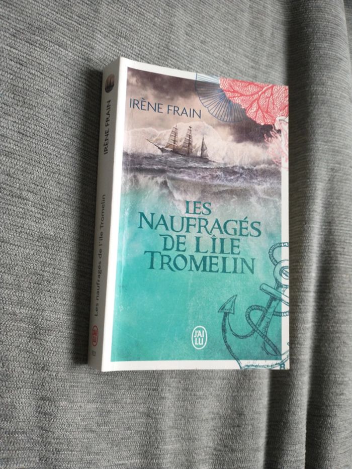 Livre Les naufragés de l'île tromelin par Irène frain - photo numéro 2