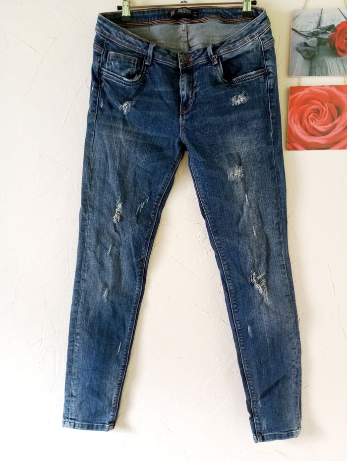 🌸jean troué, zara trafaluc, taille 40 - photo numéro 3