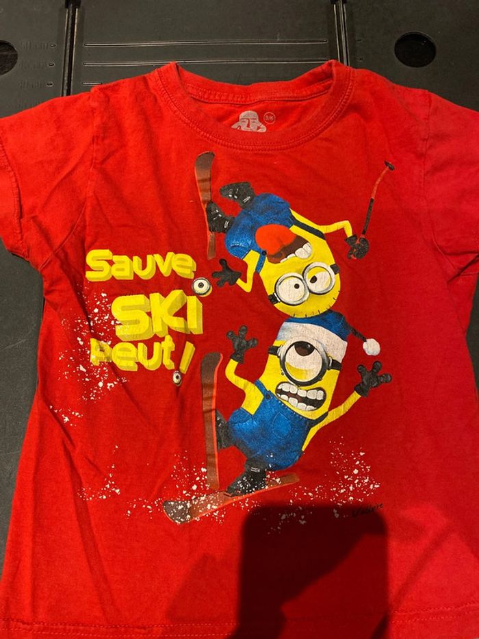 Tee shirt 5/6 ans minions - photo numéro 2