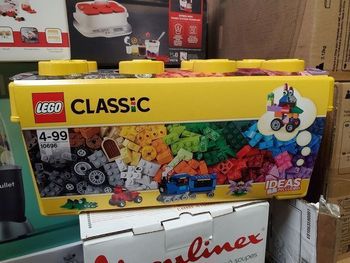 LEGO 10696 Classic - La Boîte de briques créatives.