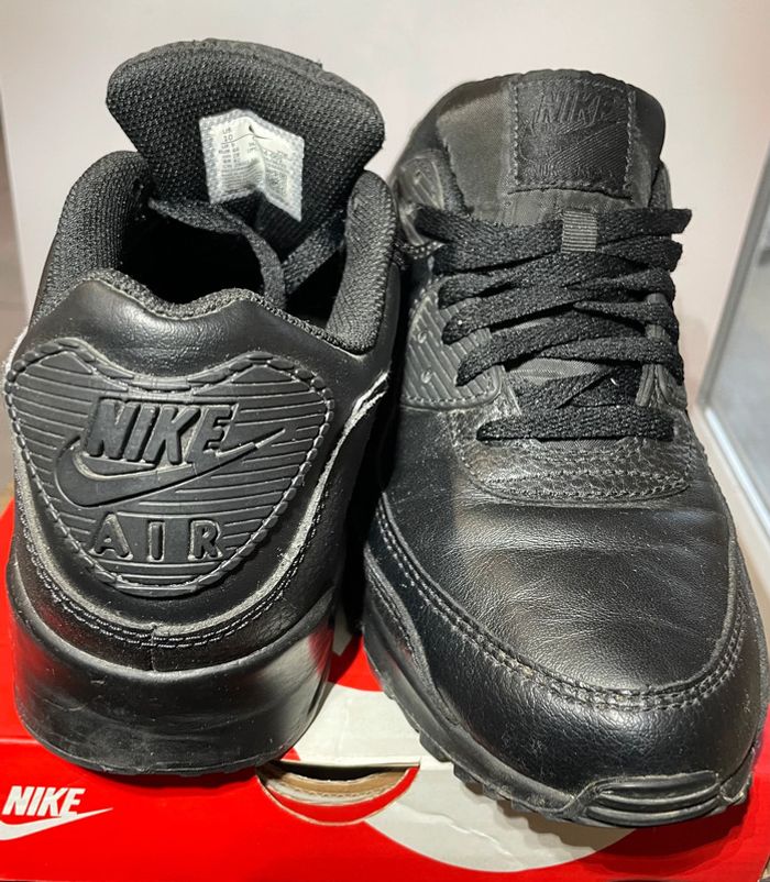 Nike Air Max - Taille 10 US (44 EU) - Noir - Très bon état - photo numéro 4