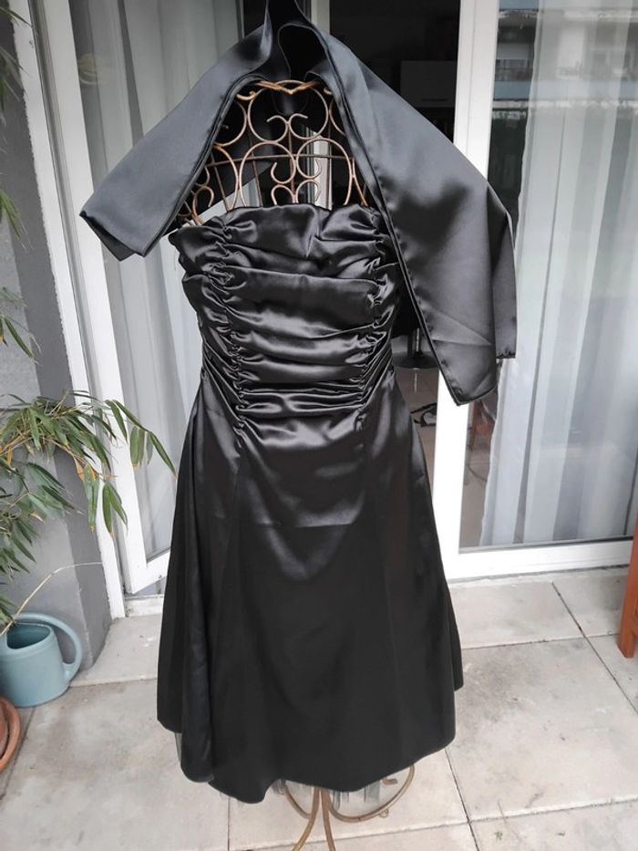 Robe bustier avec écharpe - photo numéro 8