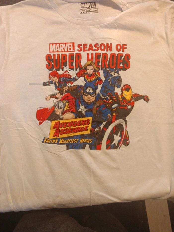 T shirt homme Avengers taille XXL mais taille petit - photo numéro 4