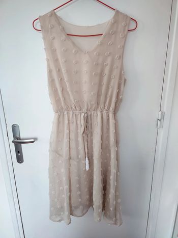 Robe beige taille 36 shein