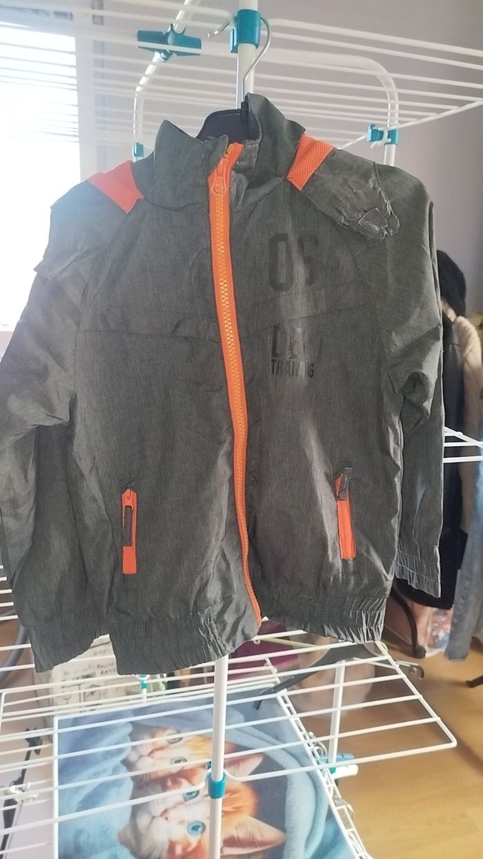 Lot 6 sweats et gilets 5 ans - photo numéro 2