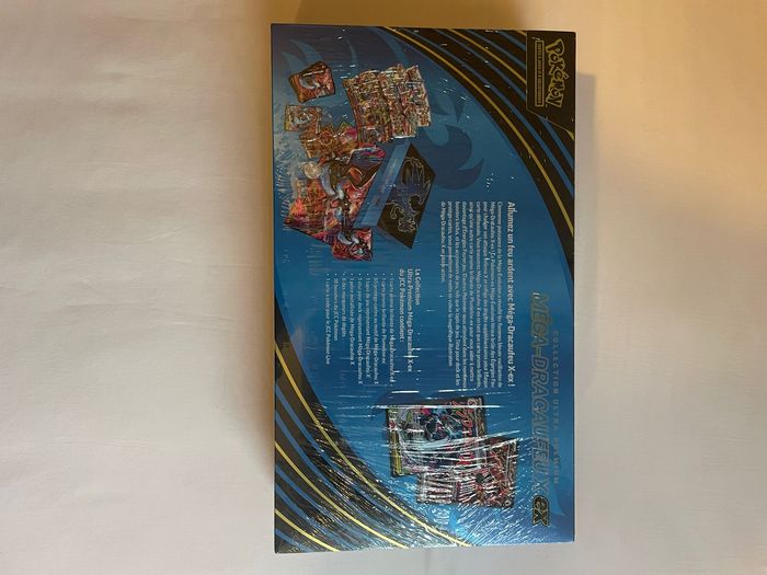 Pokémon - Coffret ultra premium UPC Dracaufeu Flammes fantasmagoriques (ME02) - photo numéro 2