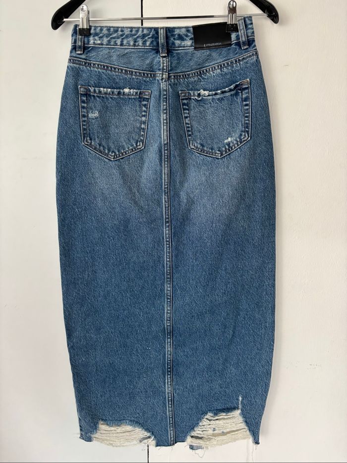 Jupe longue en Jean déchiré - photo numéro 2