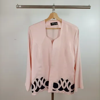 Veste élégante rose poudré Paris Style détails noirs bas de veste manches longues taille 44 A1476