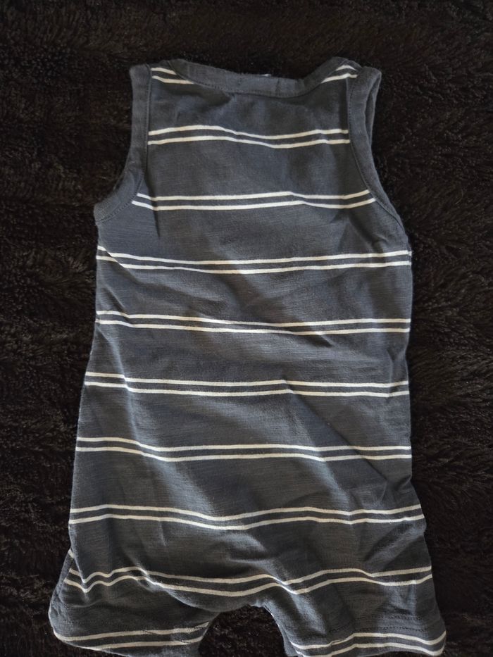 Lot 1 mois garçon - photo numéro 7