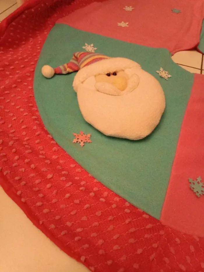 Tapis dessous de sapin père noël en relief - photo numéro 2