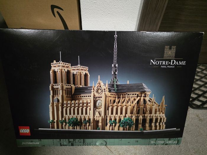 Lego 21061 Notre Dame