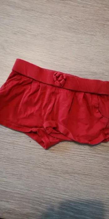 Short 3 ans