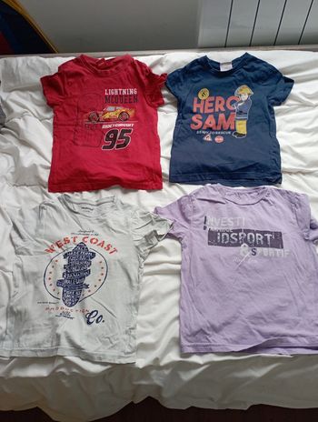 Lot 4 tee shirt manches courtes marques diverses 6 ans