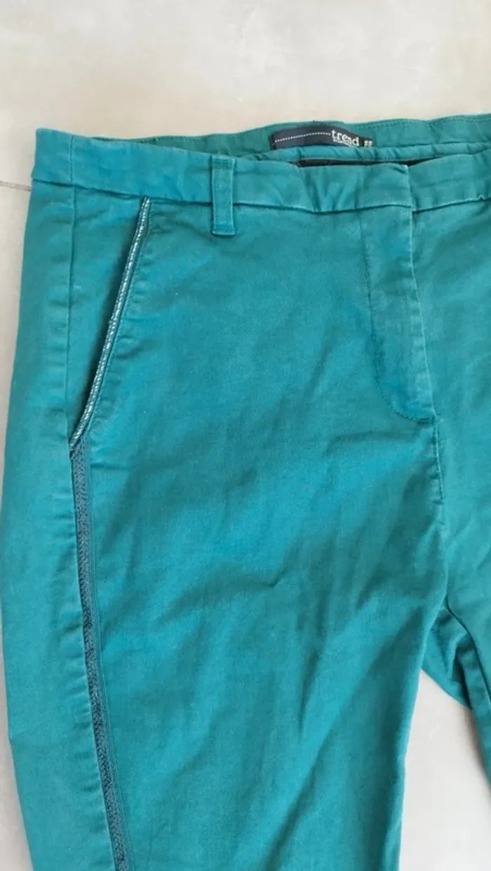 Pantalon vert taille 38 - photo numéro 2