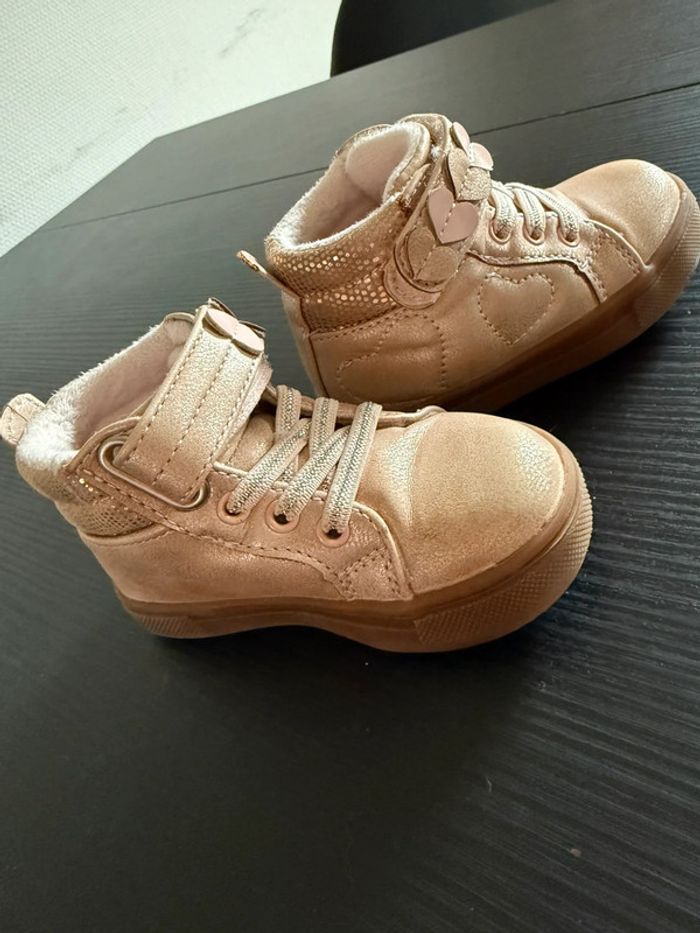 Chaussure fourré taille 20 - photo numéro 4