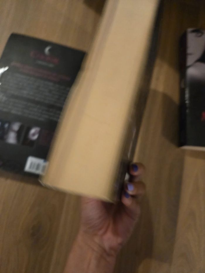 Lot de 3 livres la maison de la nuit marquée trahie choisie - photo numéro 11