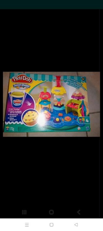 Cupcakes et glaçages gourmands neuf