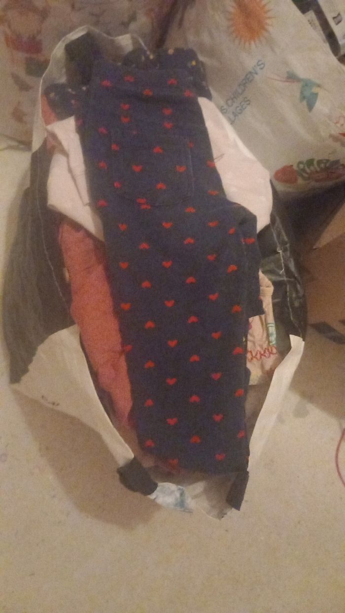 Gros lot vêtement fille 4 ans