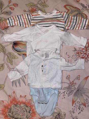 3 bodies nouveau né