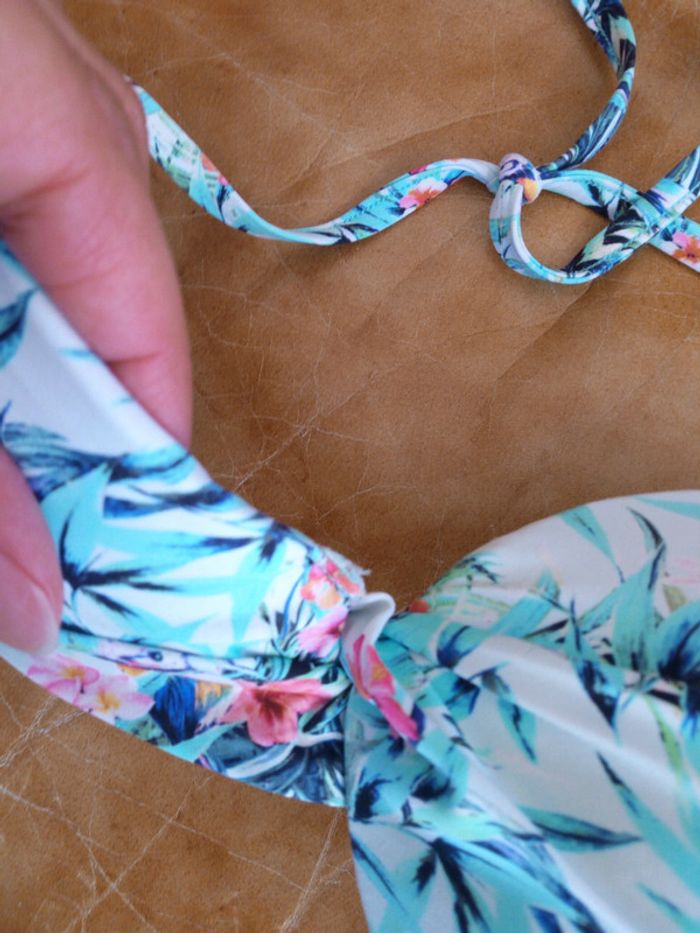 Haut de maillot de bain taille 38/40 - photo numéro 3