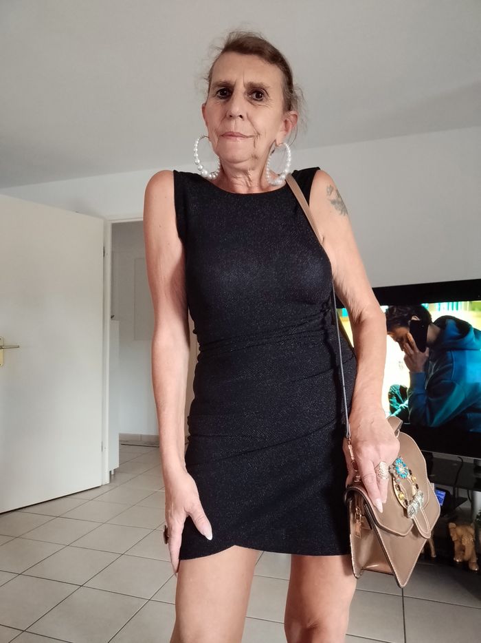Robe 👗 soirée BERSHKA - photo numéro 4