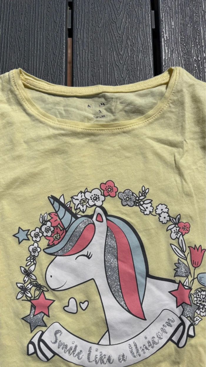 T shirt manches longues jaune Kiabi taille 10 ans - photo numéro 2