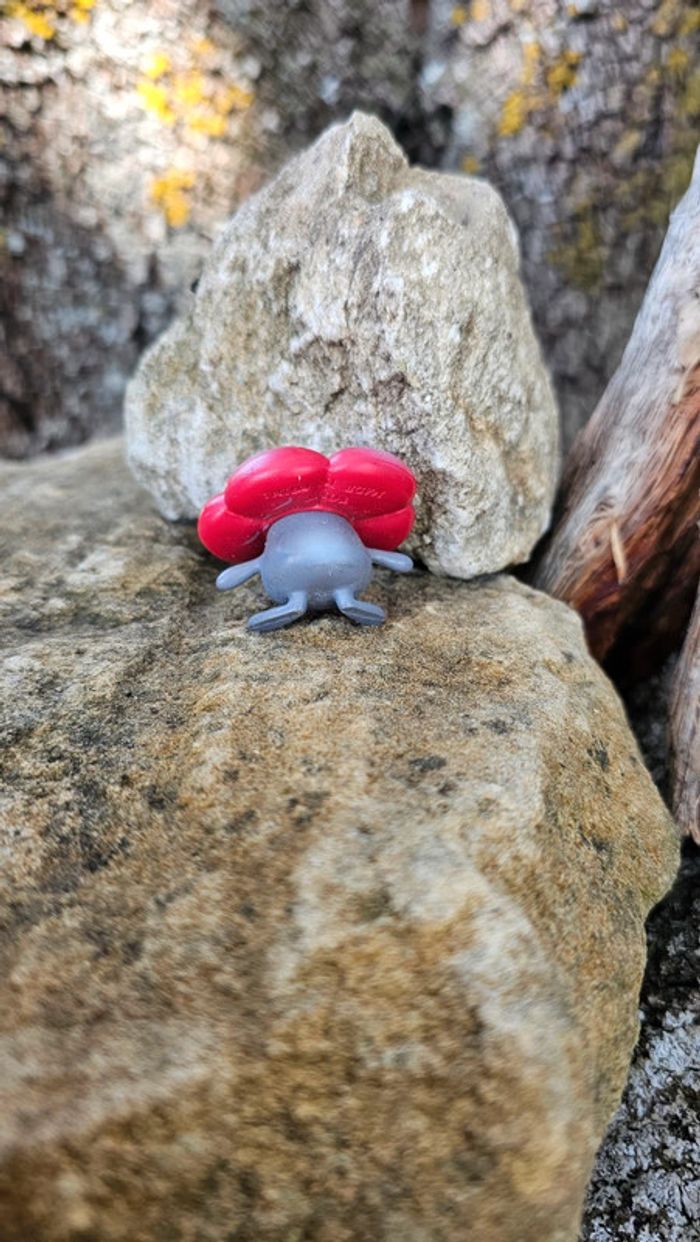 Super figurine Pokemon Nintendo tomy C.G.T.S.J rafflesia - photo numéro 3