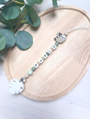 Attache tétine personnalisée paresseux