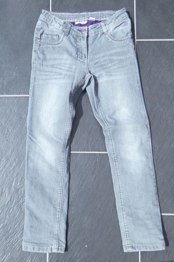 Joli jean doublé gris fille 8-9 ans (134 cm)