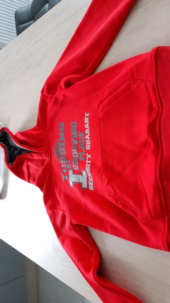 Sweat à capuche 8 ans