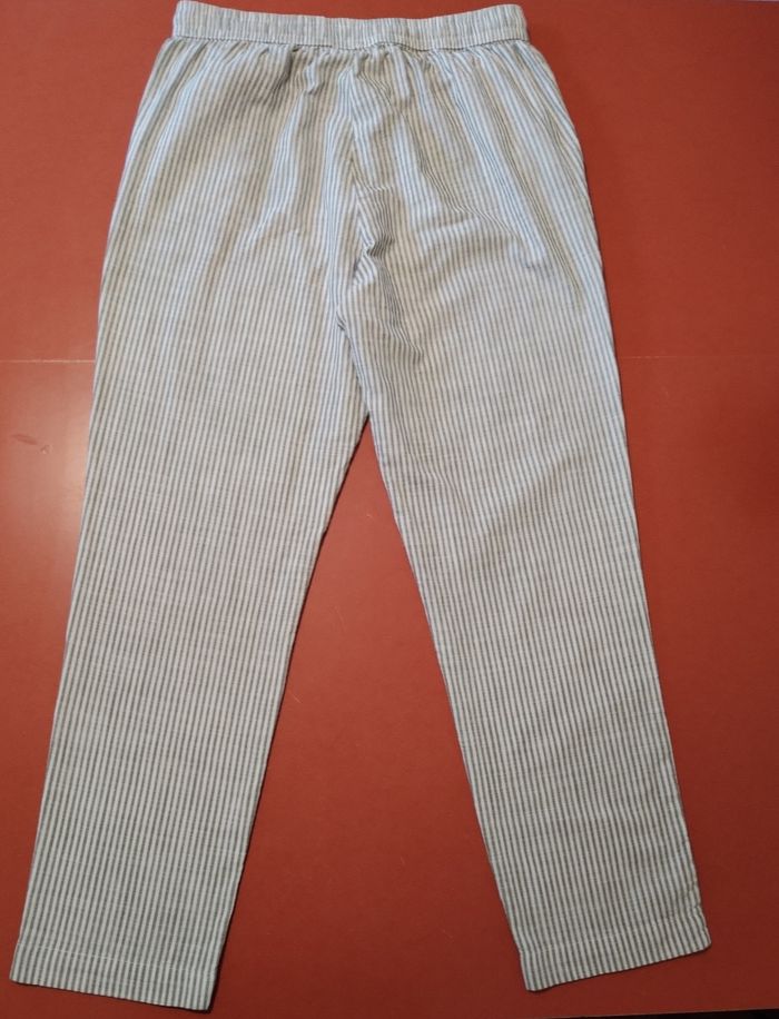 Pantalon rayé, très bon état - photo numéro 2