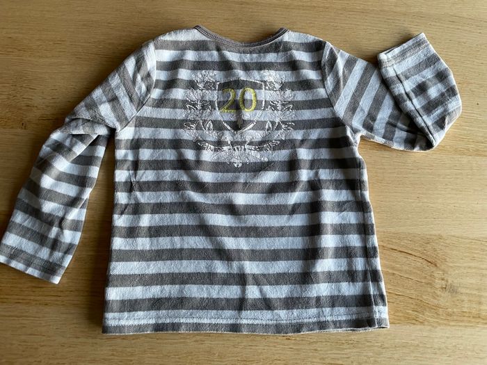 Pyjama velours 4 ans - photo numéro 7