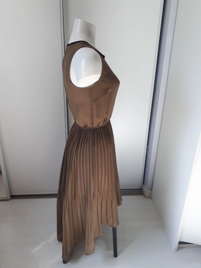 Robe sans manches plissée kaki hetm 36 - photo numéro 4
