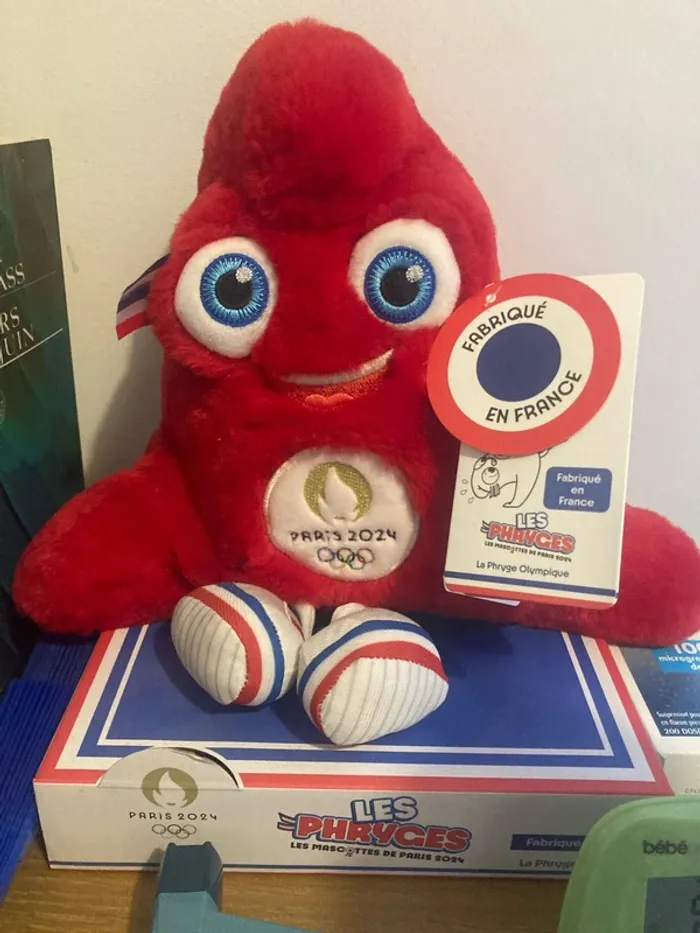Mascotte Phryges JO paris 2024 - photo numéro 2