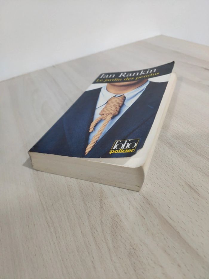 Livre poche le jardin des pendus inspecteur Rebus Ian Rankin - photo numéro 2