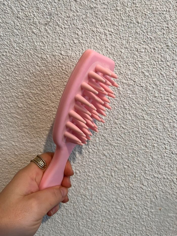 Brosse massage cuir cheveulu shampooing - photo numéro 2