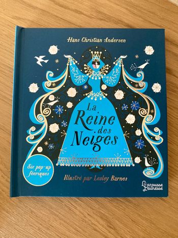 Livre pop up La reine des Neiges