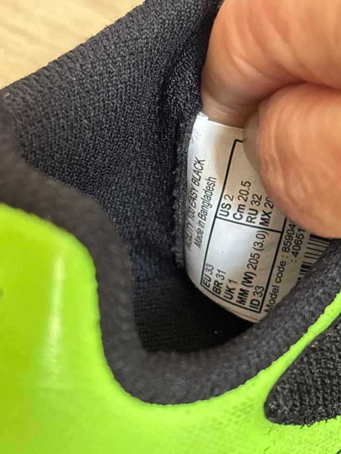 Chaussures de foot - photo numéro 4