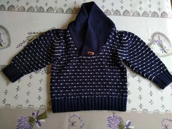 Pull creeks, taille 9 mois, neuf