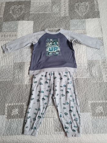 Pyjama, taille 3/4 ans