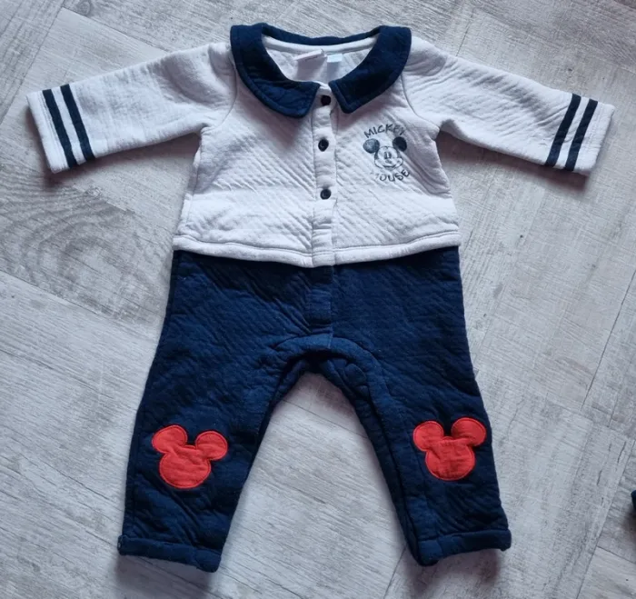 Combinaison matelassée mickey 12 mois
