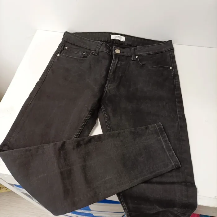 Lot 8 bas femme taille 40 : jeans, pantalons, shorts, cargo et fluide rouge LOT029 - photo numéro 9